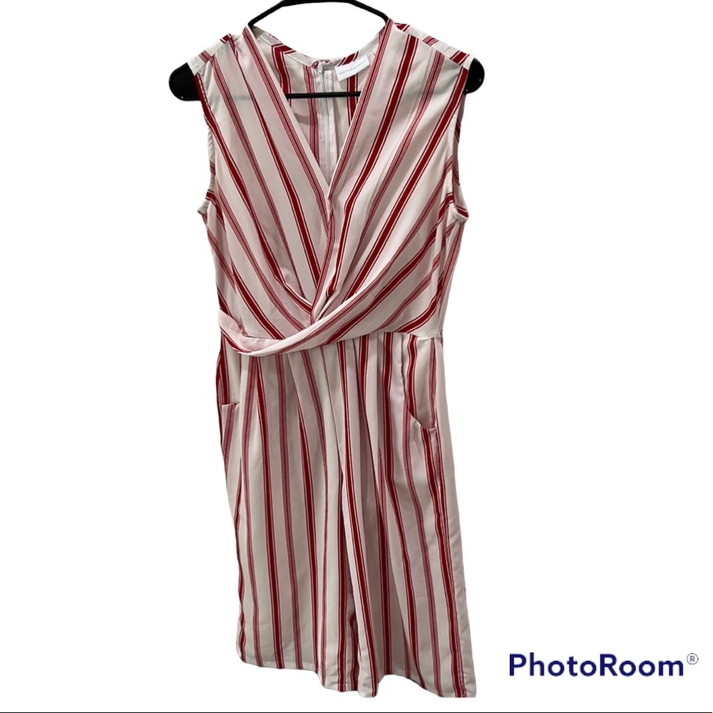 New York & Company lined sleeveless jumper